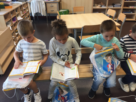 Remise des dictionnaires aux CM2 et aux futurs CP